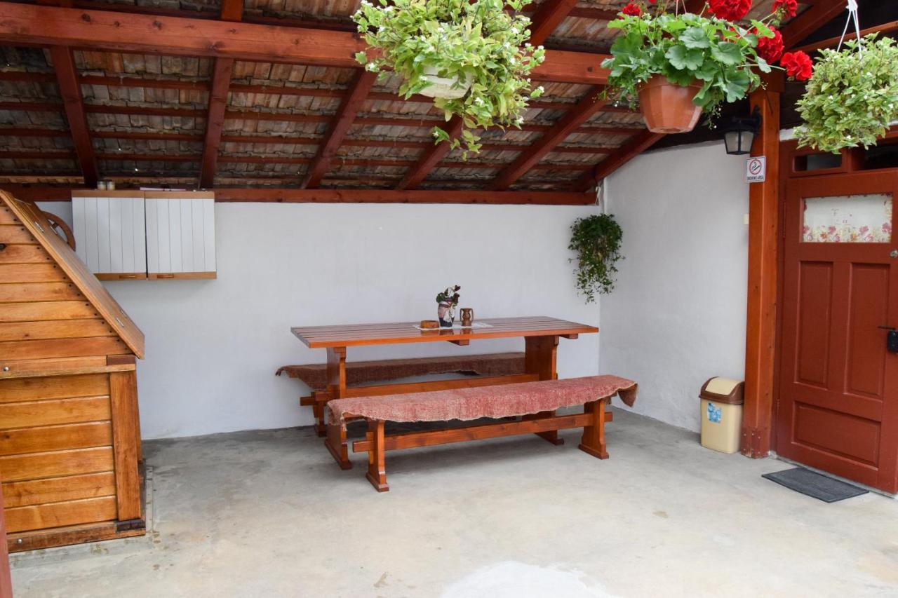 Casa De Vacanta Harsfa Vendeghaz 里梅泰亚 外观 照片
